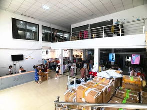 清仓大甩卖 1.5折起 拉夏贝尔松江工厂店装修大升级