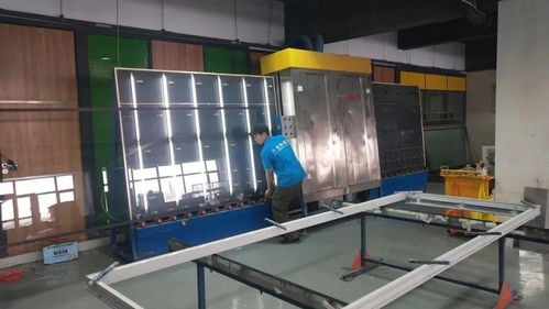 辽宁省装饰协会会长刘兴贵一行到麦斯工厂进行考察调研